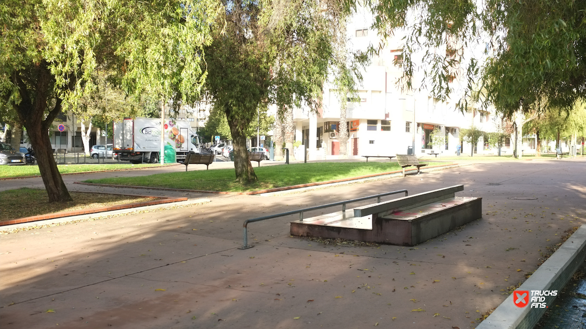 Alameda Roentgen Skatepark